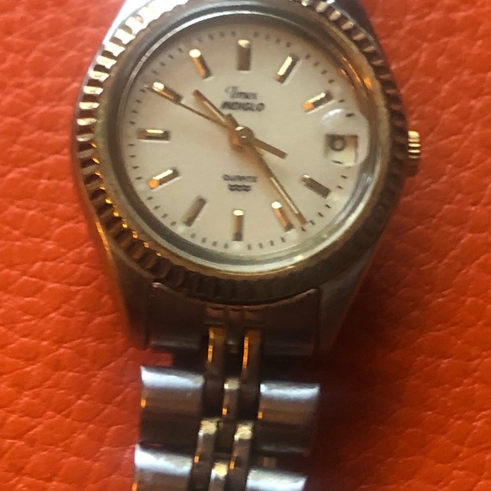 Timex Indiglo Watch Good Working Condition - image 2